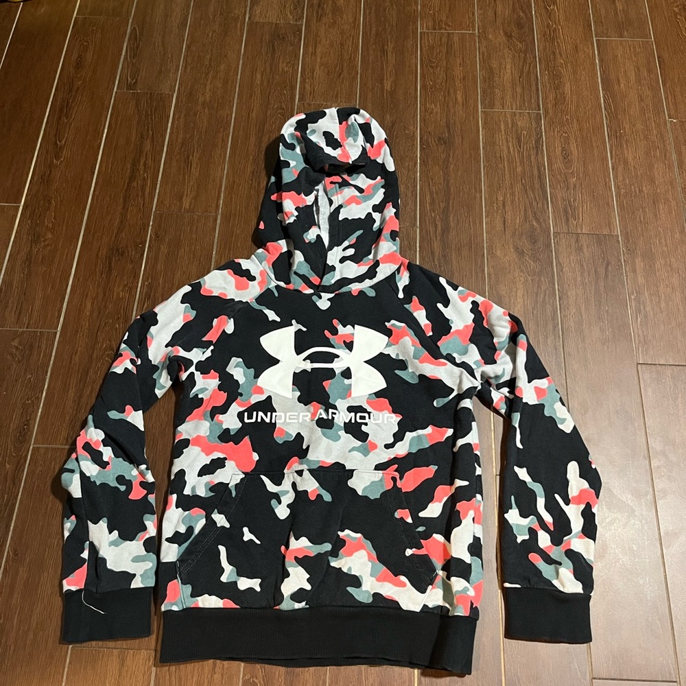 Youth Medium Under Armour Pull over jacket